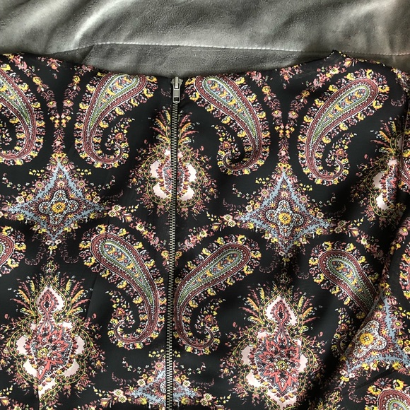 XHILARATION - XL PAISLEY DRESS W/ SHEER COLLAR - Picture 6 of 6